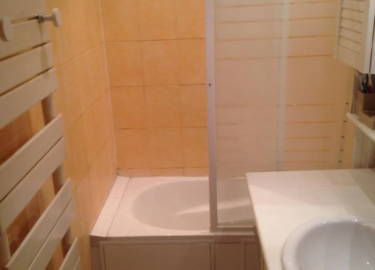 Guest House Dans Appartement Sur Paris
